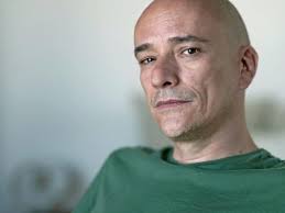 Javier Álvarez: "El vicio no es malo: yo soy bisexual y vicioso"