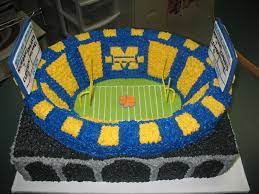 Go Michigan Football Nfl Football Birthday Cake Football Themed Cakes Sports Themed Party