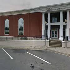 This traditional brick and mortar bank is a community bank that has interests in regional affairs 1 f & m bank and trust company branch name of branch very long street address, city, st zipcode 50 mil *atm fee may apply. Working At F M Bank Trust Glassdoor