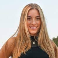 Jessica Boustead's Instagram, Twitter & Facebook