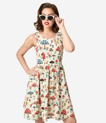 Mushroom Dress In 2020 1960s Fashion Flare Dress Fit Flare Dress
