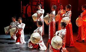 Vietnam S Hat Dance Cultural Dance Dance Art Dance