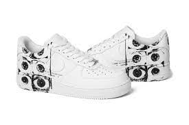 Comme des garcons x supreme x air force 1 low eyes. Supreme X Comme Des Garcons X Nike Air Force 1 Hypebeast