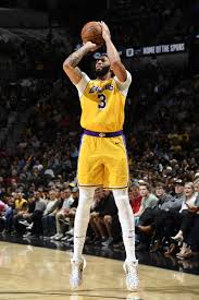Lakers stuck it out the hole game and won their 8th straight game. Photos Lakers Vs Spurs 11 25 19 Los Angeles Lakers Lakers Vs Spurs Best Nba Players Lakers Vs