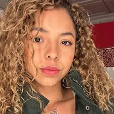 Hello 👋 does anyone know where could I get a glass shower door cut ? My  shower door is 10cm taller than what we need for the bathroom xx any  recommendations or