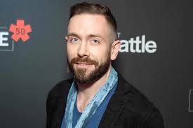 Eastsiders' Kit Williamson Says LGBTQ Characters 'Saved My Life'