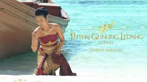 # cast of puteri gunung ledang the musical 2009. Gusti S Arrival Puteri Gunung Ledang Youtube