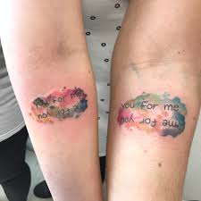 You can turn basically any type of tattoo motif into a colorful accessory with just a splash of a color. Tatowieren Und Die Frage Nach Den Schmerzen Zum Buntspecht Tattooblog