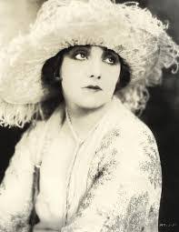 Laurette Taylor: Of Music Halls and Menageries