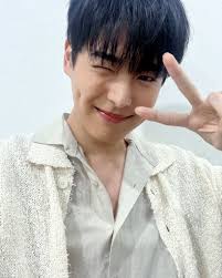 Harry Borrison (@HarryBo19015607)