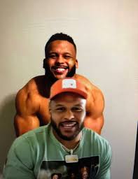 May 23, 1991 (age 29 years), pittsburgh, pennsylvania. Greg Beacham On Twitter Aaron Donald S Zoom Background Is A Shirtless Flexing Life Size Photo Of Aaron Donald