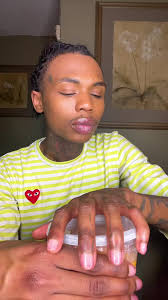 Trying Buffalo Dip from Buffalo Brothers