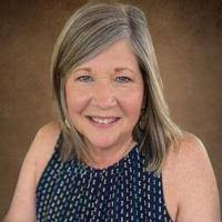 Elaine Humphreys's Instagram, Twitter & Facebook