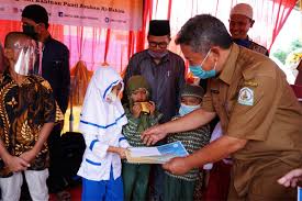 Maka dengan adanya pemberian bantuan. Baitul Mal Aceh Tamiang Salurkan Zis Pendidikan Sebesar Rp1 9 Miliar Halaman 7