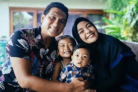 Nama perempuan yang artinya pelangi. Termasuk Anak Tantri Kotak Inilah Arti Nama Bayi Laki Laki Dari Bahasa Sanskerta Yang Bisa Jadi Inspirasi Maknanya Gagah Banget