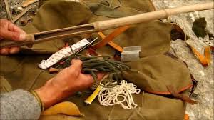 Bâton en bois châtaignier avec boussole. Le Baton De Survie Youtube