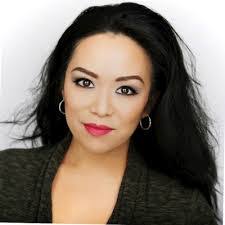 Carina Rivas's Instagram, Twitter & Facebook