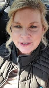 Karen Kroner's Instagram, Twitter & Facebook