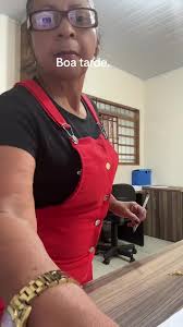 Expressive Gestures in Professional Settings