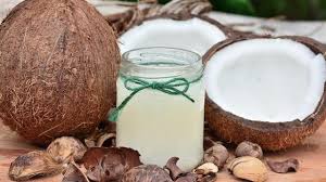 Hanya dengan mencampur ketiga bahan tersebut dengan takaran 1/3 minyak putih, 1/3 minyak adas dan 1/3 cara membuatnya cukup mudah yaitu sangrai kemiri hingga matang tapi jangan menggunakan minyak ya. Cara Membuat Minyak Kelapa Murni Sendiri Di Rumah Mudah Dan Sederhana Health Liputan6 Com