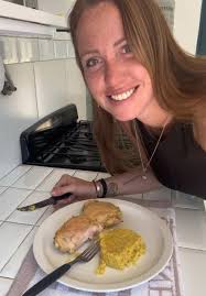 Delicioso arroz con pollo al azafrán en 30 minutos