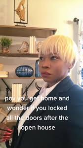 Edith Ayres (@edith.ayres)