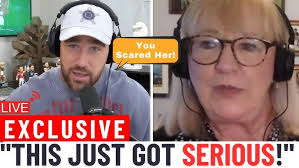 Travis On Mum Donna's STERN WARNING In Front of Taylor + DECODING TAYVIS  BODY LANGUAGE At The AFC?!