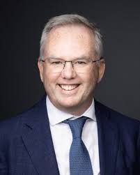 Our People — AZOROM