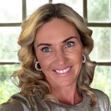 Congratulations to Georgie Huggett, winner of the 2025 Sister Pauline Mary  Purtill Medal! Georgie is a Clinical Trial Coordinator in Mater's  Palliative and Supportive Care Research Group, where she…