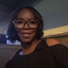 Shaquila Johnson's Instagram, Twitter & Facebook