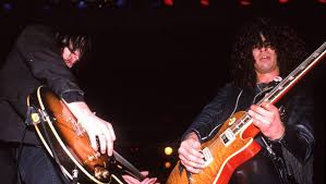 Mar 06, 2021 · tracklist: Guns N Roses Live And Let Die Shirts Take Aim At Trump S Pandemic Response