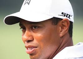 Tiger Woods cedează locul întâi mondial la golf