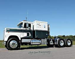 900 Trucks 18 Ideas Trucks Semi Trucks Big Trucks