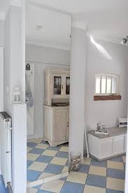 Für diese garderobenbank brauchen sie nur wenige weitere platzsparend, multifunktional und in wenigen stunden gebaut: Diy Flur Makeover Mit Ikea Hack Und Selbstgebauter Garderobe Smillas Wohngefuhl Diy Blog