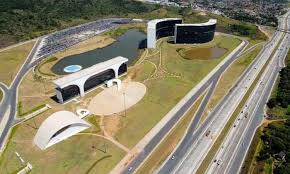Um assistente administrativo trabalhando na cidade de belo horizonte, mg ganha entre r$ 1.652,54 (média do piso salarial 2021 de acordos, convenções coletivas e dissídios) e o teto salarial de r$ 3.196,61, sendo que a média salarial fica em r$ 1.810,63 para uma jornada de trabalho de 42. Governo Estuda Venda Da Cidade Administrativa Politica Estado De Minas