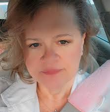 I heard from someone that we used to have a Dunkin' Donuts in Idaho Falls,  but I can't recall ever seeing one. Does anyone else remember if it existed?