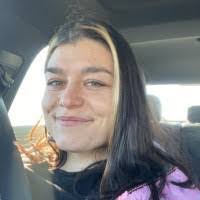 Renae Hines's Instagram, Twitter & Facebook