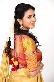 Actress lakshmi rai green saree pictures. Manvitha Kamath Hot Cleavage Side View Photos In Half Saree Hot Actress Photos