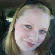 Lora Teague's Instagram, Twitter & Facebook