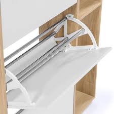 Vous n'aurez plus d'excuses pour laisser trainer vos affaires partout chez vous avec les meubles à. Meuble A Chaussures Hetre Et Blanc 3 Portes Avec Etageres Id Market