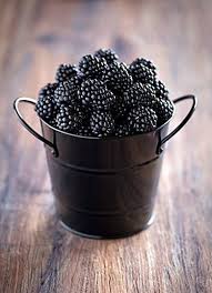 Cueillette Des Mures Le Cottage De Gwladys Fruits Et Legumes Berry Mure