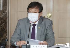 정부 여당이 2차 재난지원금 논의를 시작했습니다. 2tpnka1mzdfvem