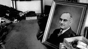 Marcello caetano was born on august 17, 1906 in lisbon, portugal. Malomil Marcelo Caetano Ministro Das Colonias E O Destino 5