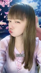 #孤男寡女#玩什麼呢？ #颱風天#不睡覺 #把持不住 #殺姐 #對嘴 #一起玩 #搞笑视频 #熱門