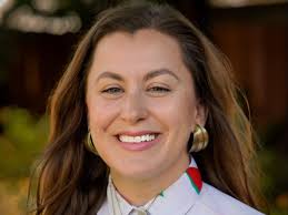 Akonadi Welcomes Shana As Special Projects Coordinator + Office Manager