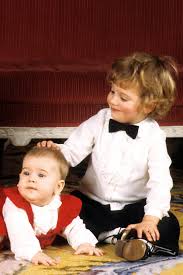 Anlass genug, um auf zeitreise zu gehen. Victoria Carl Philip Madeleine Die Kleinen Schweden Gala De