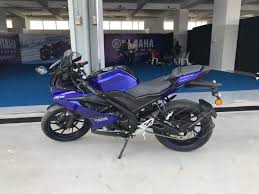 The bike is all perfect but the lack of abs. Rushlane On Twitter India Yamaha Yamahar15 Yesyamaha Yamaha R15 Yamaha R15 V3 0 Thunder Grey And Racing Blue Mmrt