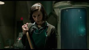 Le film s'ouvre ainsi sur le traditionnel « il était une fois… », puis présente une « princesse sans voix », elisa (sally hawkins, prodigieuse). La Forme De L Eau Bande Annonce Vf Youtube