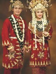 Traditional Indonesian Wedding Dress Traditional Fashion Traditional Outfits Traditional Dresses