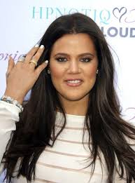 Khloe Kardashians Dark Brown Hair Love Her So Tempted To Go Back Dark Brown Missing It So Much Khloe Kardashian Kardashian Khloe Kardashian Photos